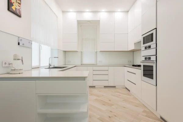 Laminate & Thermofoil Cabinet Cleaning