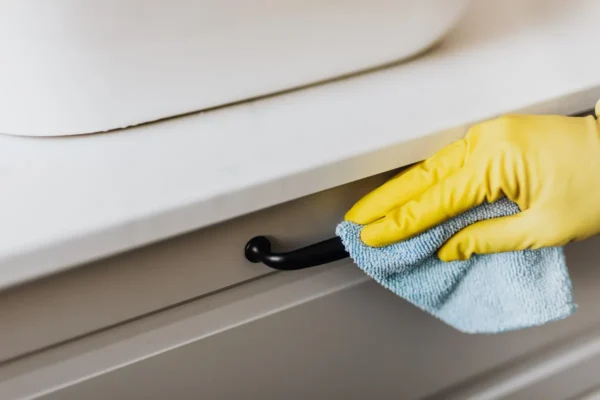 Cabinet Hardware Cleaning