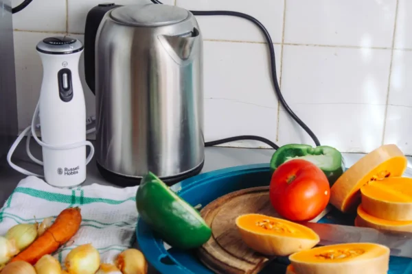 Electric Kettle Descaling