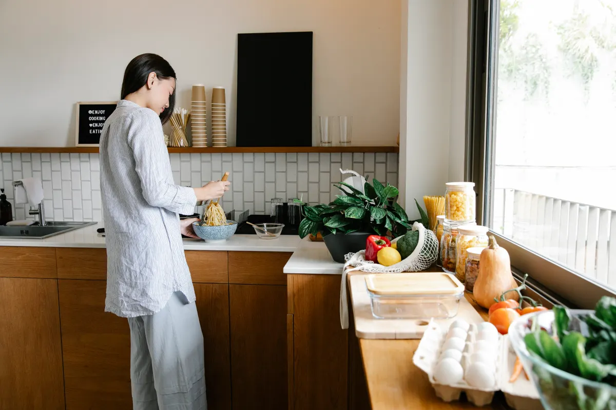 A fully organized and deep cleaned kitchen ready for everyday cooking.